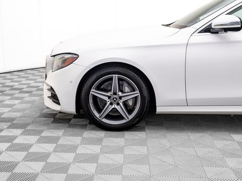 Used 2019 Mercedes-Benz E 300 E 300 image 36