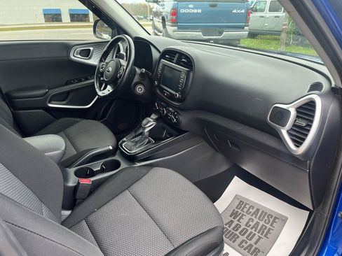 Used 2020 Kia Soul X-Line FWD image 13