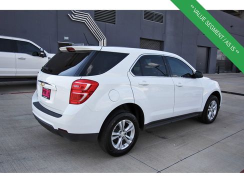 Used 2017 Chevrolet Equinox LS FWD image 8