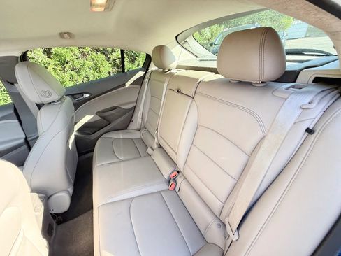 Used 2017 Chevrolet Cruze Premier FWD image 41