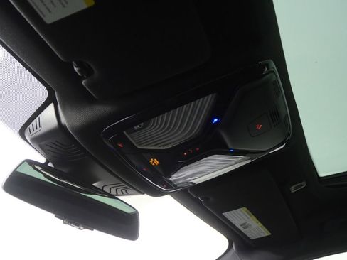 Used 2019 BMW 530i w/ M Sport Package image 21