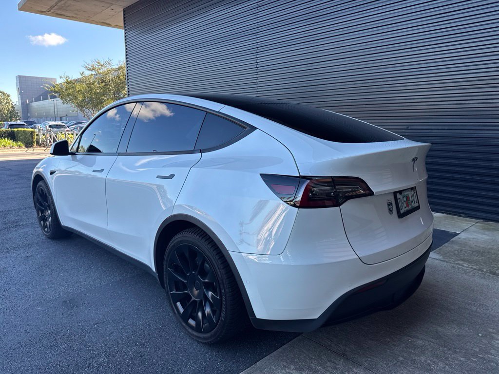 Used 2020 Tesla Model Y Long Range AWD/4WD image 3