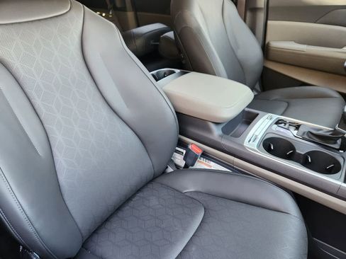 New 2026 Kia Carnival SX image 12