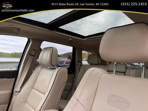 Used 2018 Jeep Grand Cherokee Overland image 11