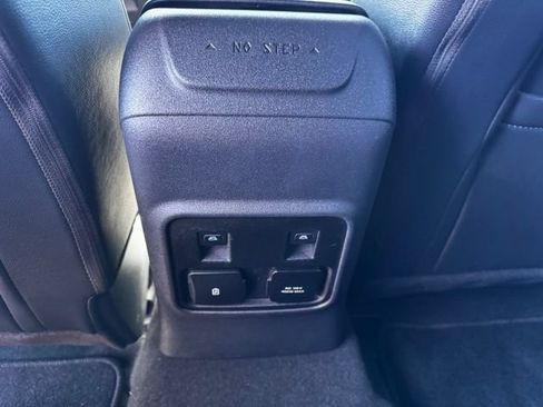 Used 2023 Ford Bronco Outer Banks AWD/4WD image 11