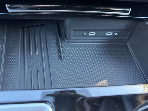 New 2026 Volkswagen Atlas Cross Sport SEL R-Line image 26