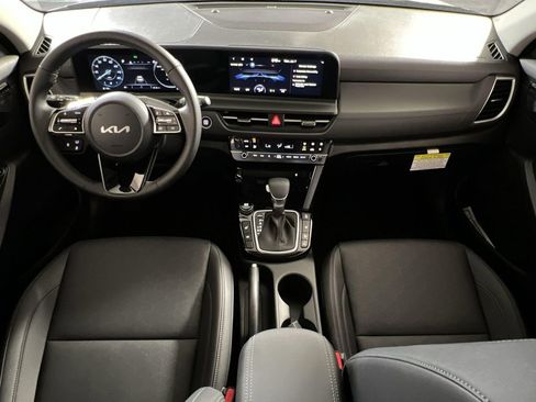 Used 2025 Kia Seltos EX AWD/4WD image 21