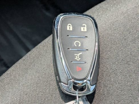 Used 2021 Chevrolet Equinox LT w/ Driver Convenience Package FWD image 27