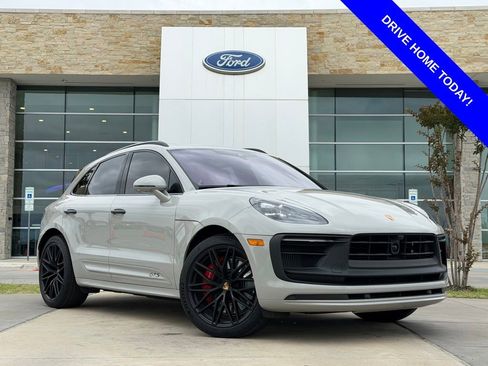 Used 2026 Porsche Macan GTS AWD/4WD image 1