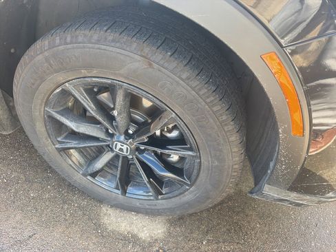 Used 2025 Honda CR-V Sport-L image 8