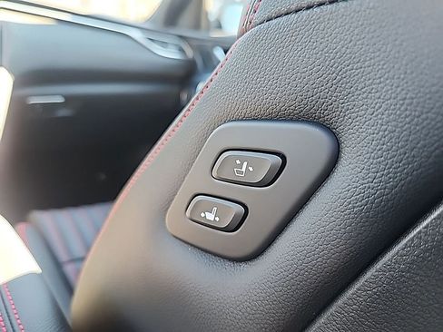 Used 2026 Genesis G70 3.3T Sport Prestige image 20