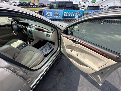 Used 2008 Buick Lucerne Super image 20