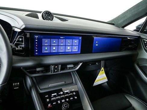 Used 2025 Porsche Macan Turbo Electric image 13