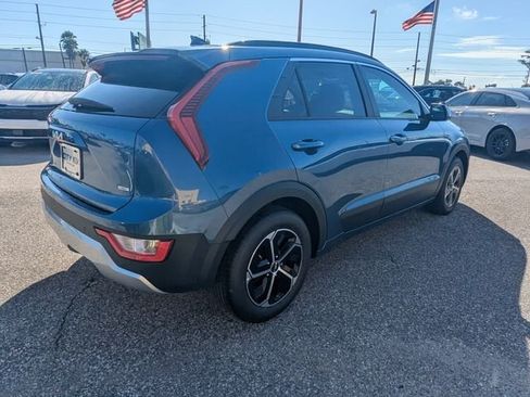 New 2026 Kia Niro EX FWD image 6