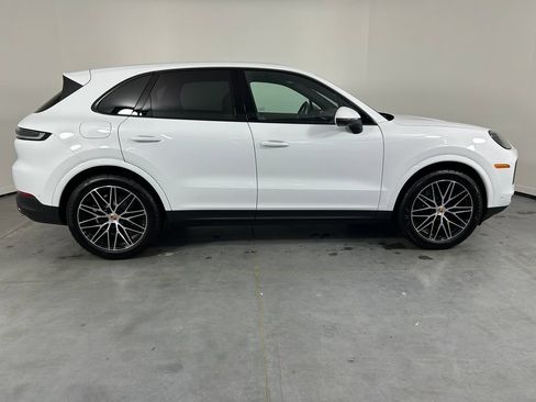 New 2026 Porsche Cayenne AWD/4WD image 8