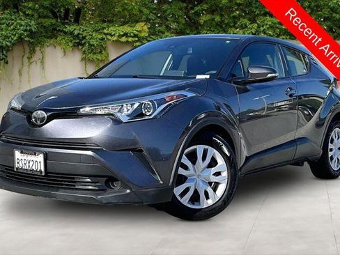 Certified 2019 Toyota C-HR LE FWD image 3