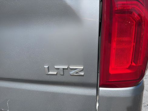 Used 2024 Chevrolet Silverado 1500 LTZ w/ Technology Package AWD/4WD image 30