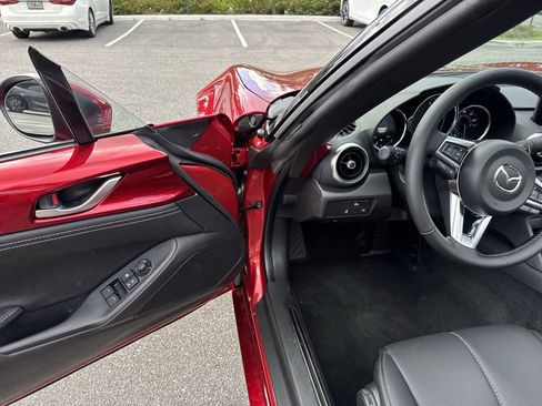 New 2026 MAZDA MX-5 Miata Grand Touring RWD image 17