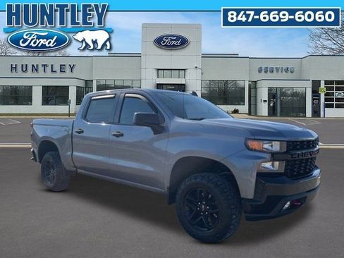 Used 2019 Chevrolet Silverado 1500 Custom Trail Boss w/ Custom Convenience Package image 4