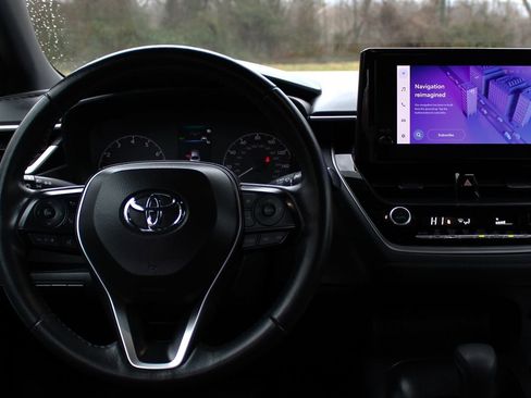 Used 2024 Toyota Corolla SE image 17