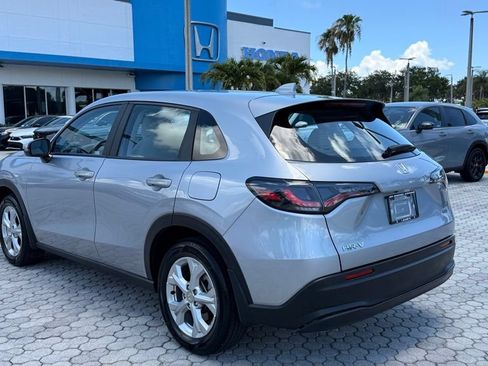 Used 2023 Honda HR-V LX image 10