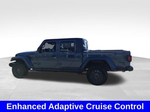 Used 2024 Jeep Gladiator Sport AWD/4WD image 20