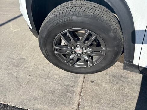 Certified 2025 GMC Acadia Elevation image 26