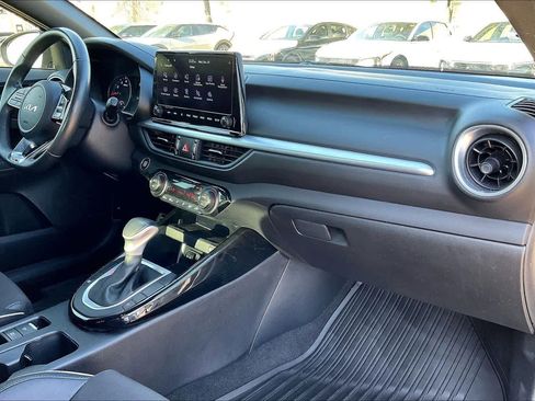Used 2024 Kia Forte GT-Line w/ GT-Line Premium Package image 23