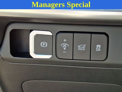 Used 2025 Hyundai Santa Fe SEL FWD image 23