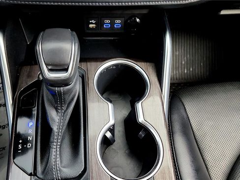 Used 2022 Toyota Highlander Limited image 30