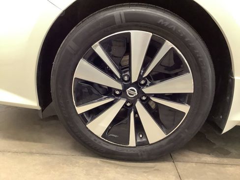 Used 2019 Nissan Altima 2.5 SV AWD/4WD image 19