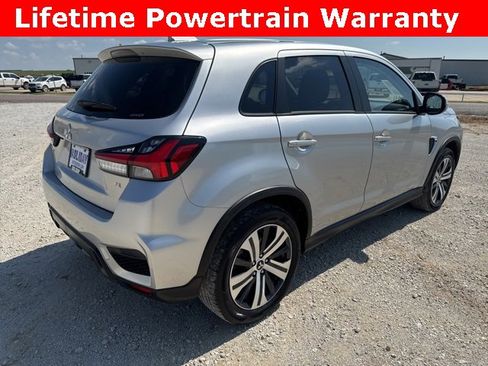 Used 2024 Mitsubishi Outlander Sport SE image 7