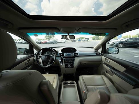 Used 2012 Honda Odyssey EX-L image 19