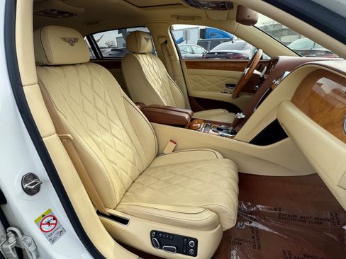 Used 2016 Bentley Flying Spur V8 AWD/4WD image 34