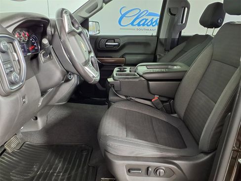 Used 2020 Chevrolet Silverado 1500 LT w/ Texas Edition image 14