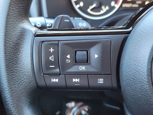 Used 2022 Nissan Rogue SV image 20