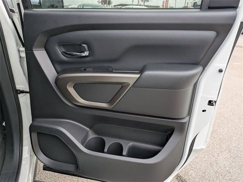 Used 2024 Nissan Titan SV w/ SV Bronze Edition Package image 34