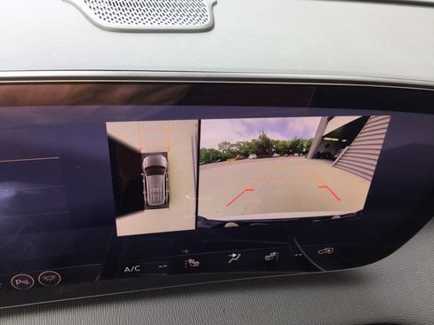 New 2026 Buick Enclave Sport Touring w/ Power Package AWD/4WD image 15