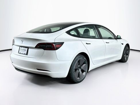Used 2023 Tesla Model 3 Standard Range RWD image 9