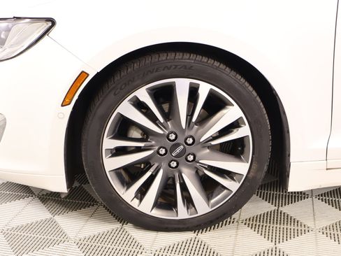 Used 2017 Lincoln MKZ Select w/ Technology Package image 16