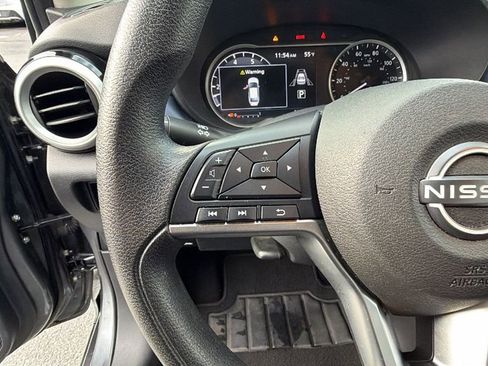 Used 2023 Nissan Versa SV image 27