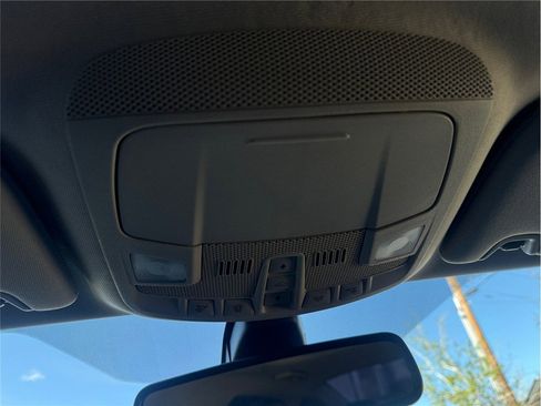 Used 2019 Ford Fusion SE FWD image 25