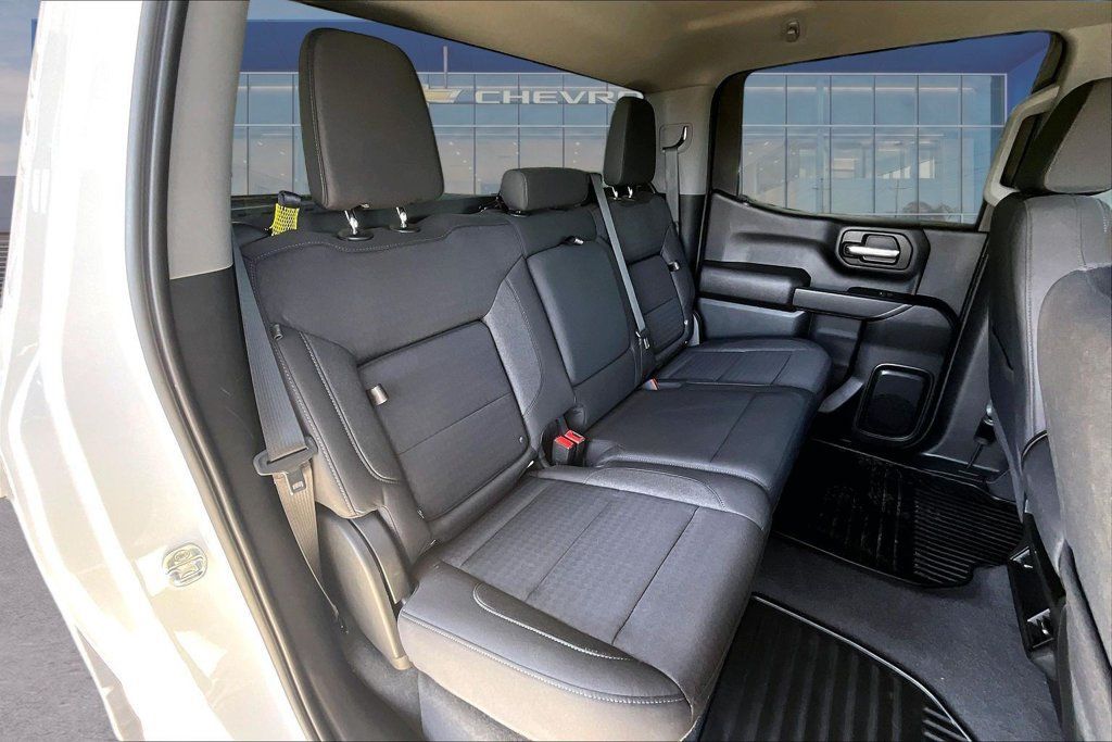 Used 2023 Chevrolet Silverado 1500 Custom RWD image 19