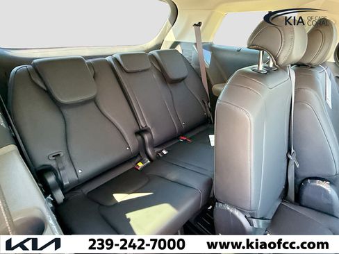 New 2026 Kia Carnival EX image 19