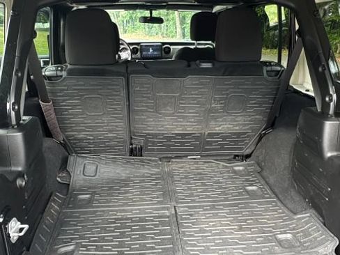 Used 2019 Jeep Wrangler Unlimited Sport S AWD/4WD image 13