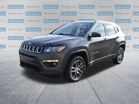 Used 2018 Jeep Compass Latitude w/ Cold Weather Group AWD/4WD image 28