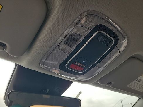 Certified 2025 Hyundai Kona SEL AWD/4WD image 27