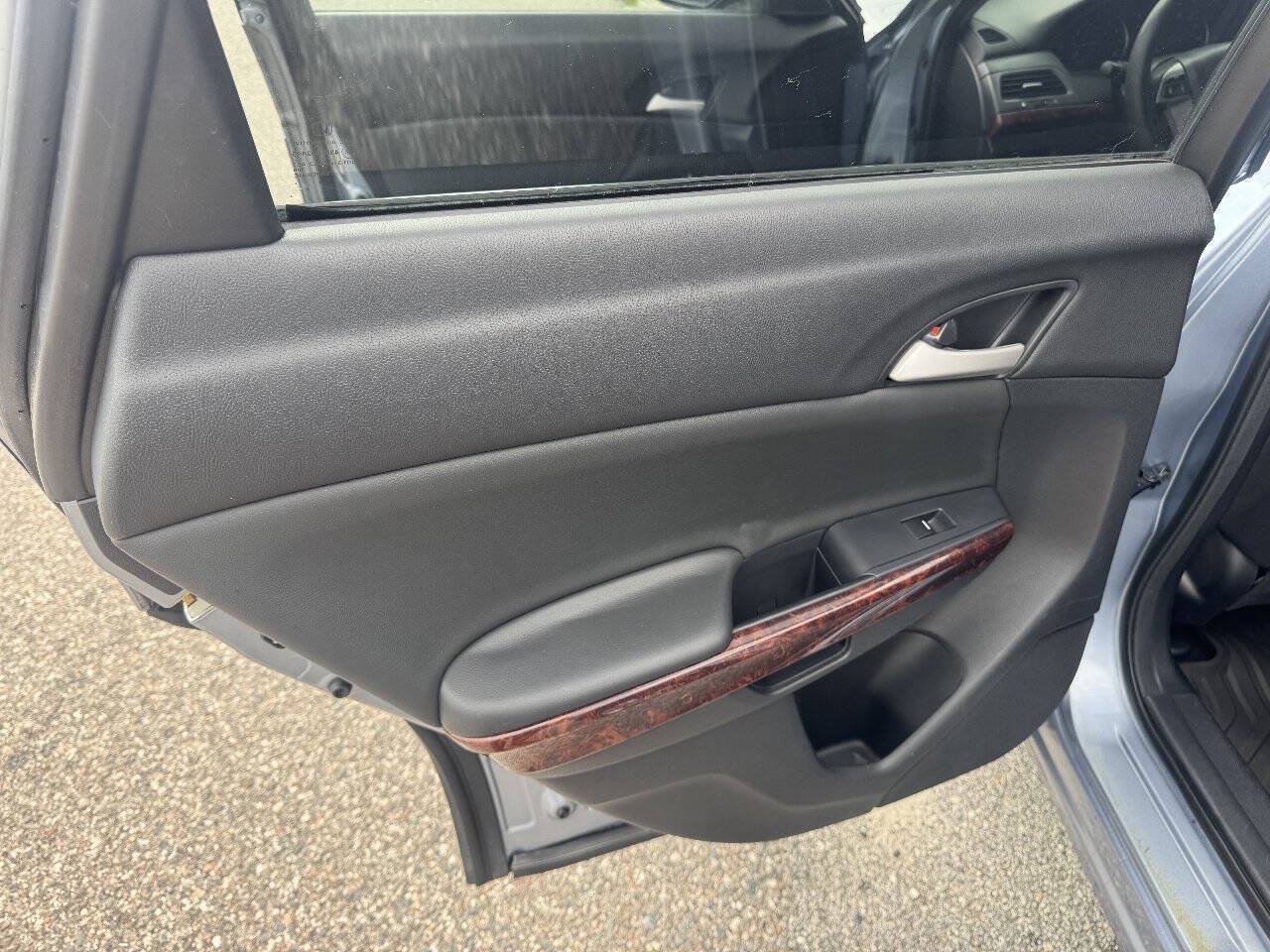 Used 2010 Honda Crosstour EX image 21