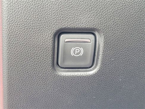 Used 2023 Chevrolet Blazer LT w/ Convenience Package image 16