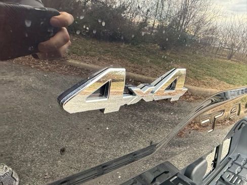 Used 2021 Toyota Tacoma SR image 5